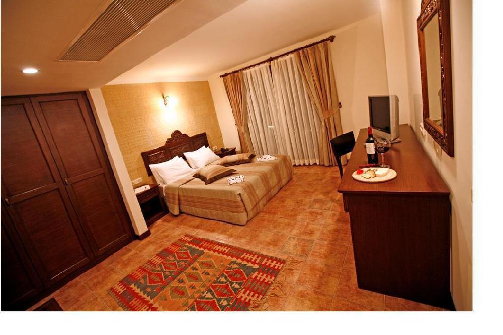 Ipek Garden Palace Residence Yaliciftlik Quarto foto